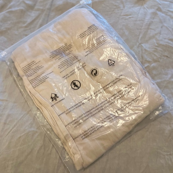 3/$19 NWT Wide leg linen pants - Picture 4 of 15